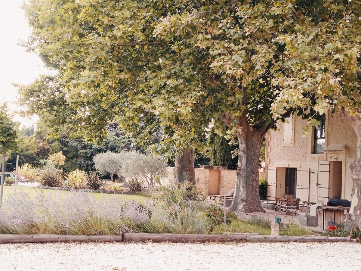Gite Du Mas De La Finiere ,Avec Spa Interieur Chateaurenard Bagian luar foto