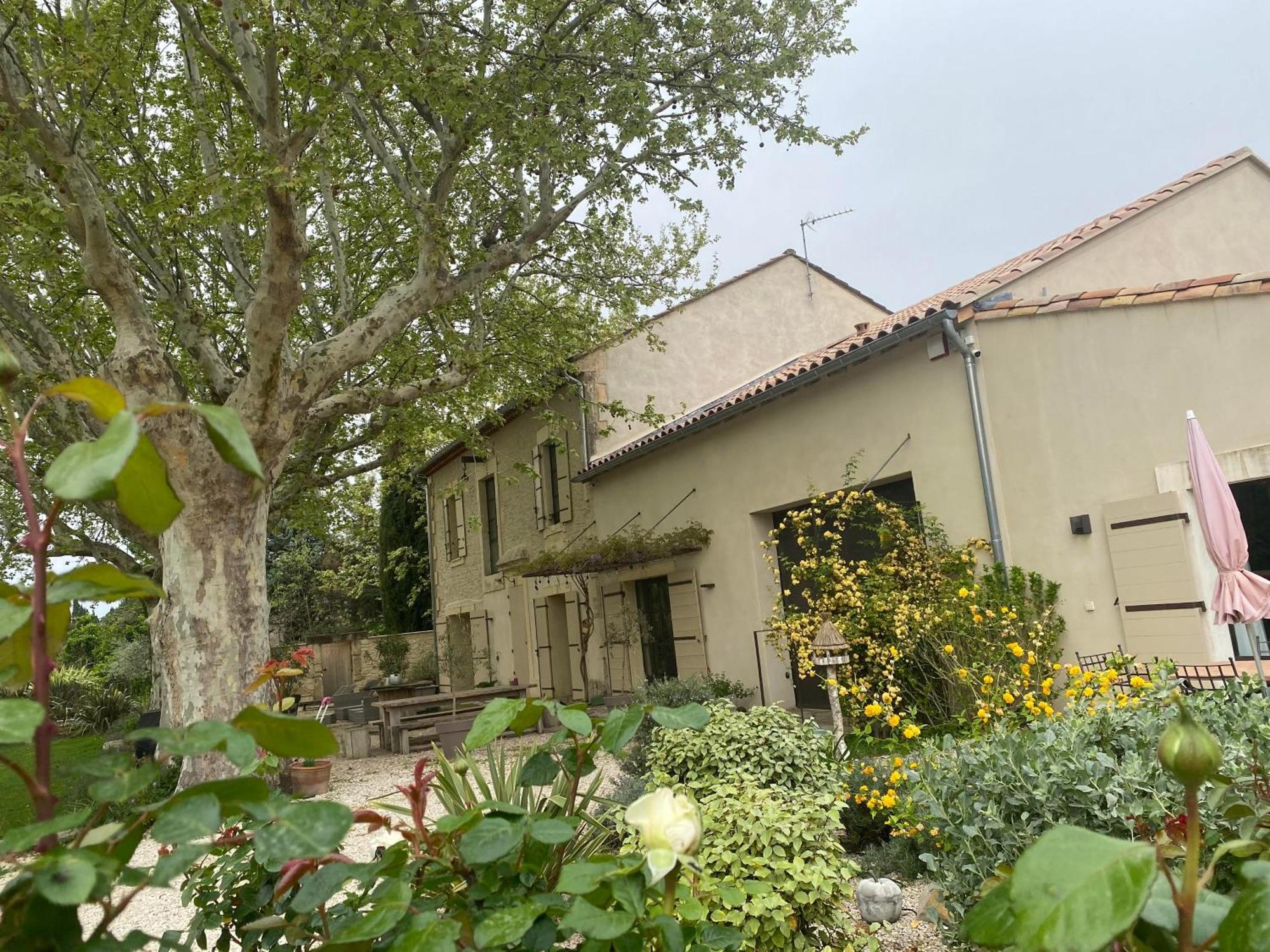 Gite Du Mas De La Finiere ,Avec Spa Interieur Chateaurenard Bagian luar foto